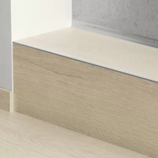 Профиль алюминиевый Quick-Step QSVSTPGLUE для лестниц